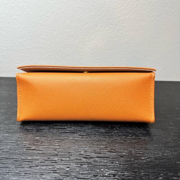 🆕 NWOT Tory Burch Sunglasses Case Orange with Gold Emblem Logo Leather Like - Picture 8 of 11